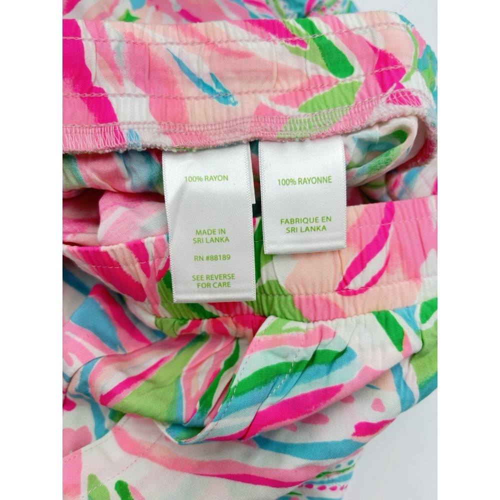 Lilly Pulitzer XL Ruffle Hem Shorts Pink Green Blue Tropical Rayon Pull On - Picture 4 of 10